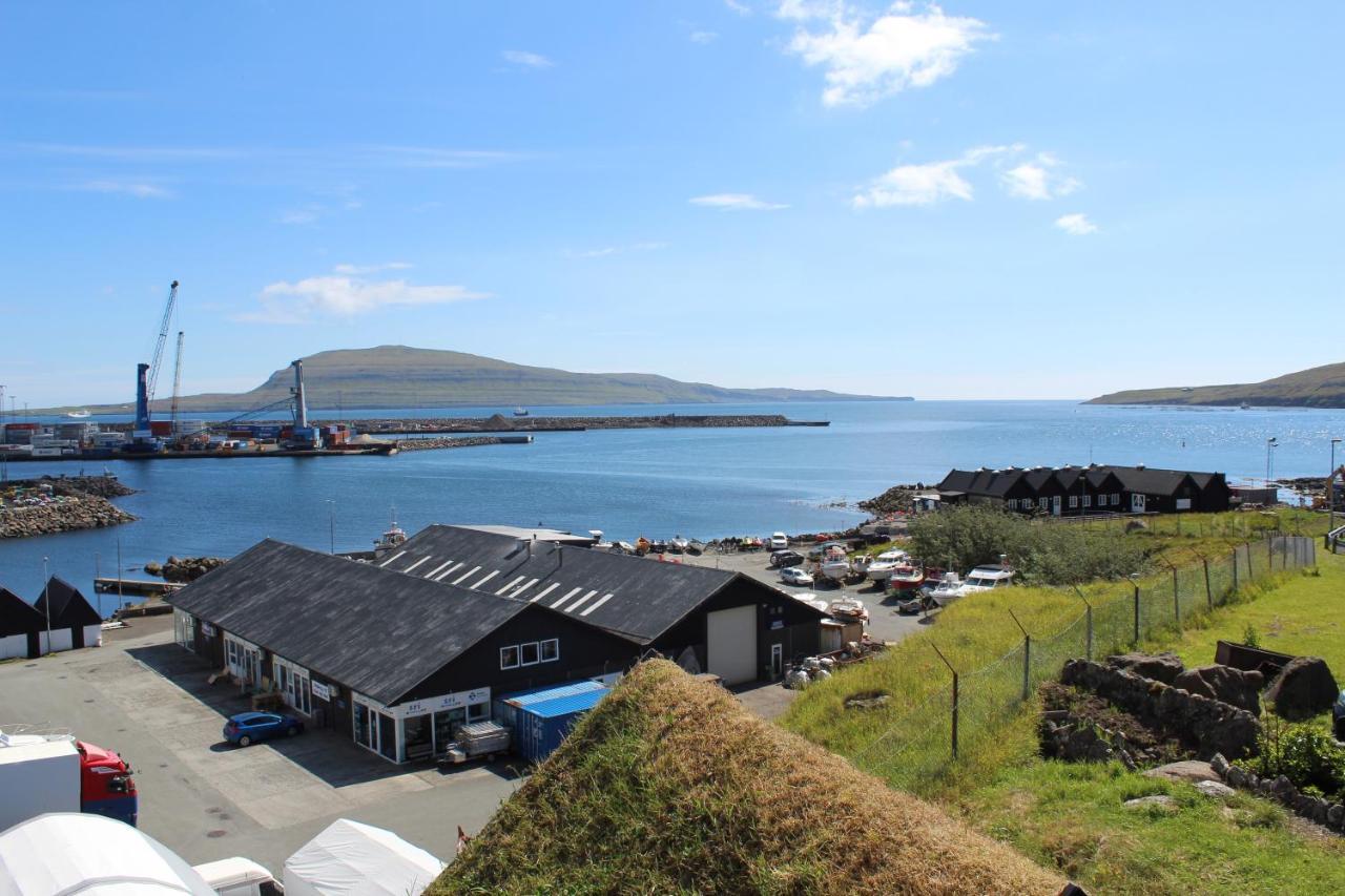 Traditional Faroese House In Torshavns City Center Екстериор снимка